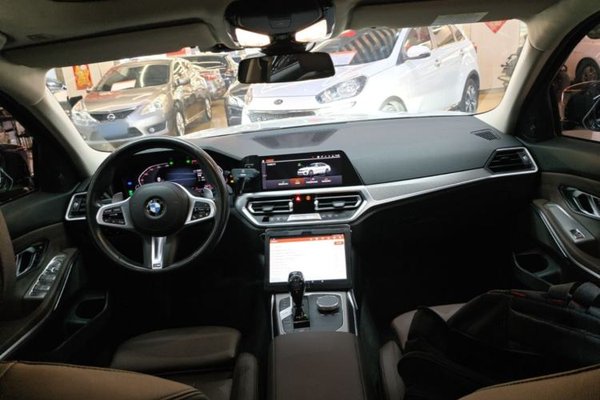 BMW 3 Series 2020, 93200 км, за 21510 USD - фото 13