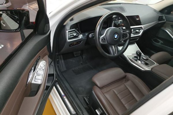 BMW 3 Series 2020, 93200 км, за 21510 USD - фото 19