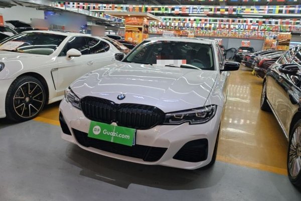 BMW 3 Series · 2020 год