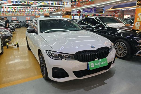 BMW 3 Series 2020, 93200 км, за 21510 USD