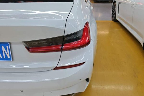BMW 3 Series 2020, 93200 км, за 21510 USD - фото 7