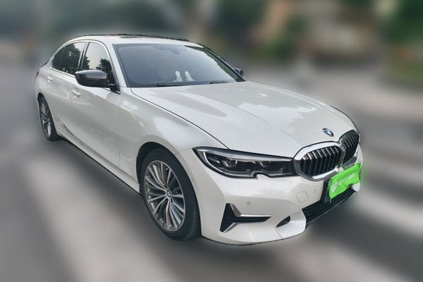 BMW 3 Series 2020, 94700 км, за 17957 USD