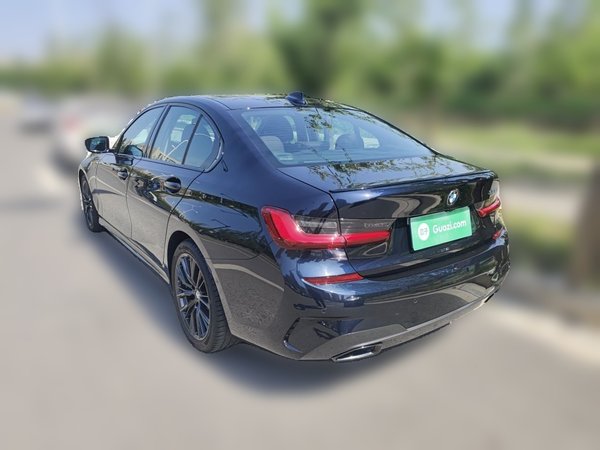 BMW 3 Series 2021, 38800 км, за 28740 USD