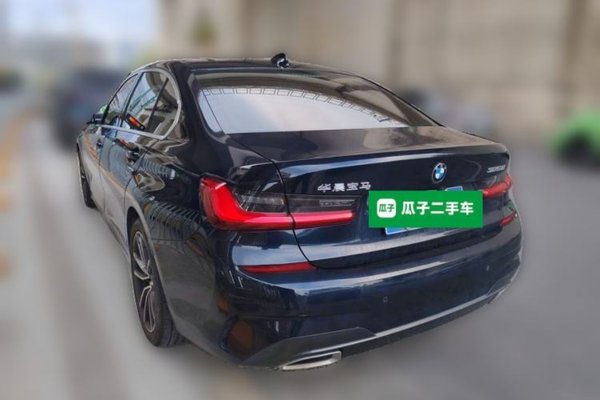 BMW 3 Series 2021, 41200 км, за 24649 USD