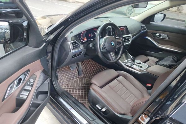 BMW 3 Series 2021, 41200 км, за 24649 USD - фото 19