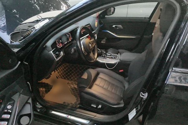 BMW 3 Series 2021, 94000 км, за 22335 USD - фото 16