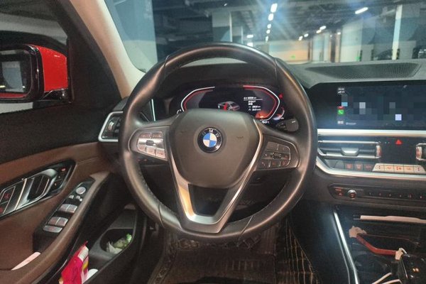 BMW 3 Series 2021, 50500 км, за 16219 USD
