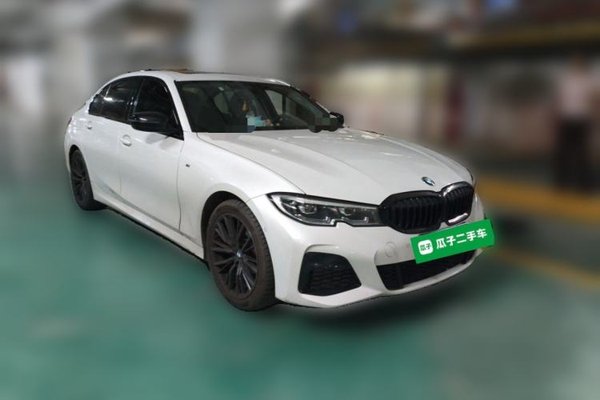 BMW 3 Series 2021, 48400 км, за 23605 USD