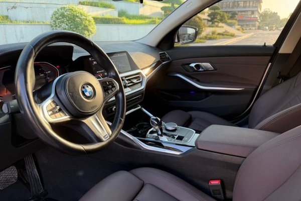 BMW 3 Series 2021, 65300 км, за 23567 USD - фото 15