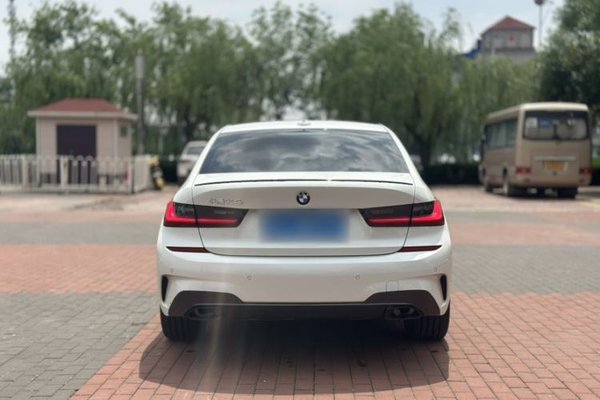 BMW 3 Series 2021, 72400 км, за 23799 USD