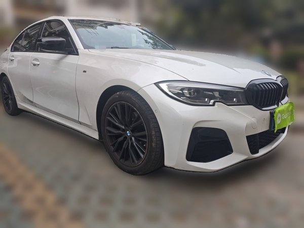BMW 3 Series 2021, 83400 км, за 27507 USD