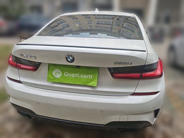 BMW 3 Series 2021, 83400 км, за 27507 USD