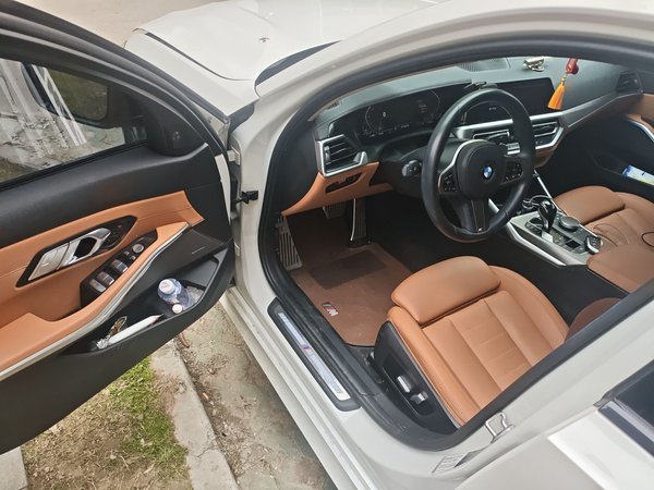 BMW 3 Series 2021, 83400 км, за 27507 USD - фото 19