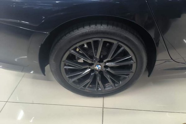 BMW 3 Series 2022, 40800 км, за 25716 USD - фото 25