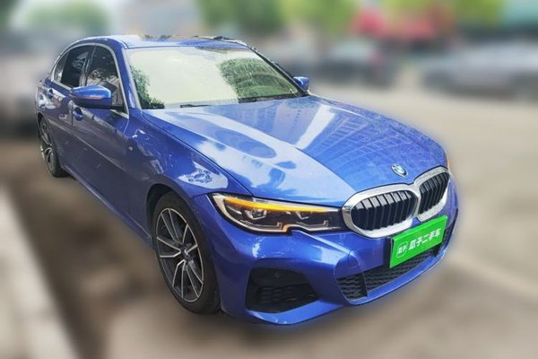 BMW 3 Series 2022, 70700 км, за 20706 USD