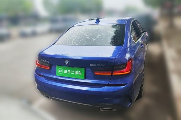 BMW 3 Series 2022, 70700 км, за 20706 USD