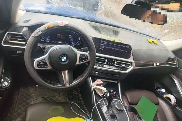 BMW 3 Series 2022, 70700 км, за 20706 USD - фото 17