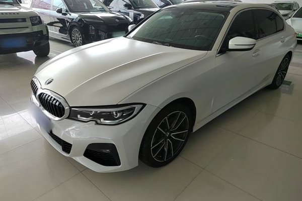 BMW 3 Series · 2022 год