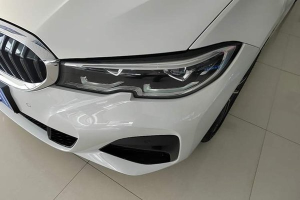 BMW 3 Series 2022, 49900 км, за 26802 USD - фото 8