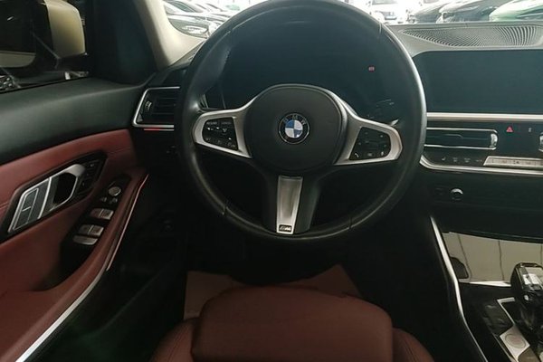 BMW 3 Series 2022, 49900 км, за 26802 USD - фото 13