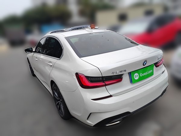 BMW 3 Series · 2022 год