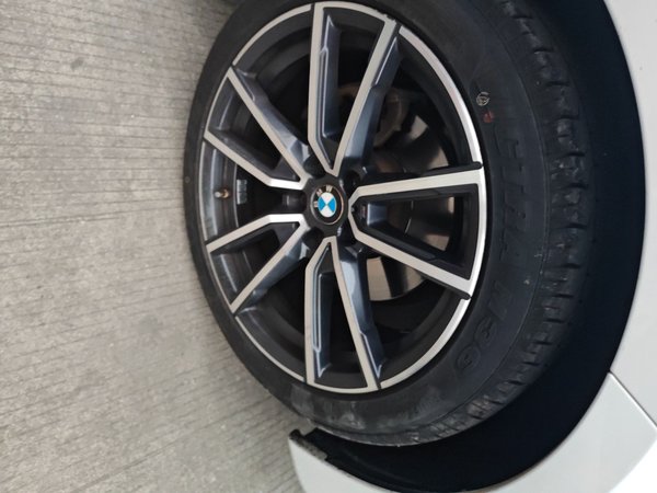 BMW 3 Series 2022, 90300 км, за 23325 USD