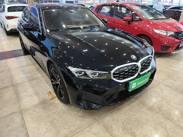 BMW 3 Series 2023, 24600 км, за 29026 USD