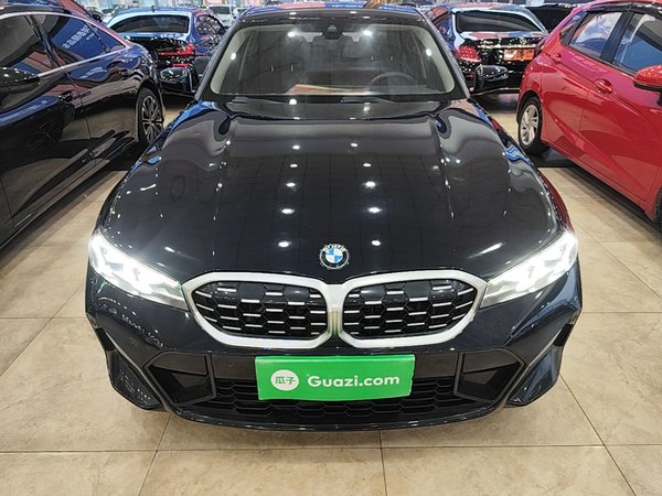 BMW 3 Series 2023, 24600 км, за 29026 USD