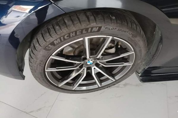BMW 3 Series 2023, 27900 км, за 28801 USD - фото 10