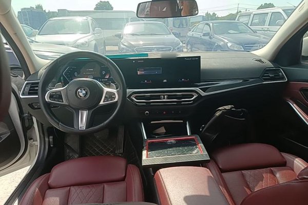 BMW 3 Series 2023, 134400 км, за 23479 USD - фото 13