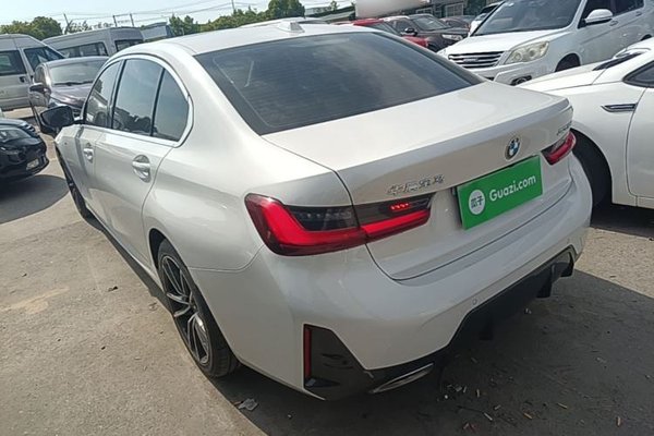BMW 3 Series 2023, 134400 км, за 23479 USD