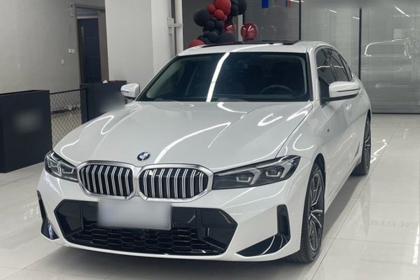 BMW 3 Series · 2023 год