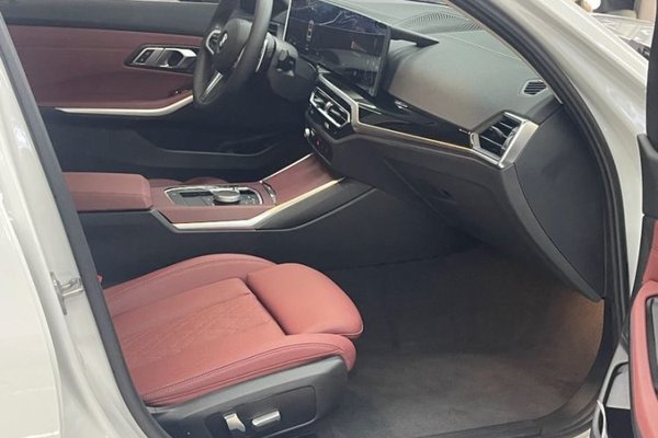 BMW 3 Series 2023, 26500 км, за 36925 USD - фото 8