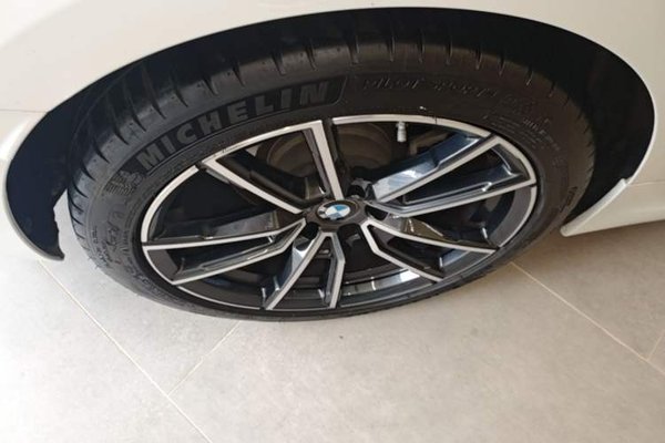 BMW 3 Series 2023, 32500 км, за 28549 USD - фото 11