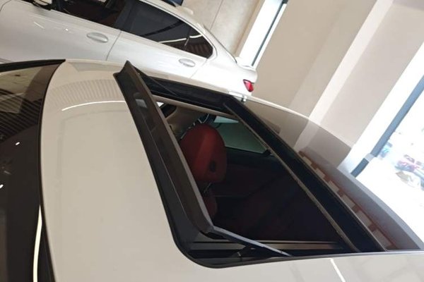 BMW 3 Series 2023, 32500 км, за 28549 USD - фото 7