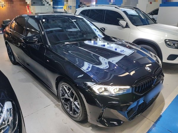 BMW 3 Series 2025, 10800 км, за 37468 USD
