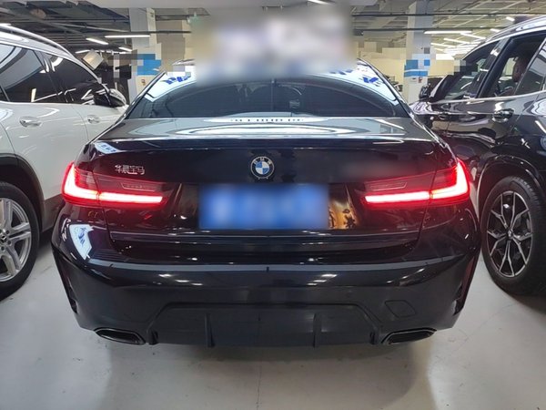 BMW 3 Series 2025, 10800 км, за 37468 USD