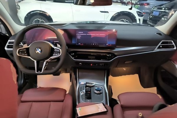 BMW 3 Series 2025, 25300 км, за 34917 USD - фото 18