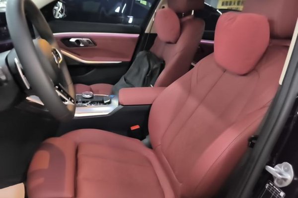 BMW 3 Series 2025, 25300 км, за 34917 USD - фото 23