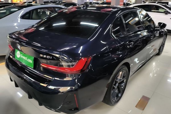 BMW 3 Series 2025, 25300 км, за 34917 USD - фото 6