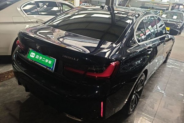 BMW 3 Series 2025, 15700 км, за 33553 USD - фото 6