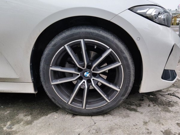 BMW 3 Series 2025, 11800 км, за 33031 USD - фото 8