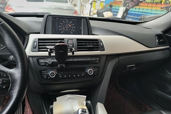 BMW 3 Series GT 2014, 157800 км, за 10409 USD - фото 12