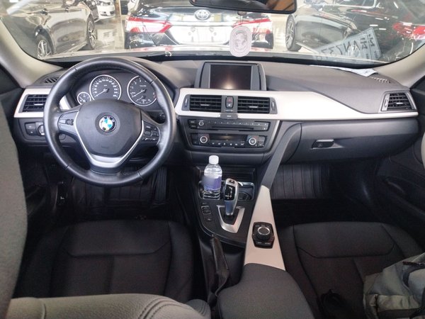 BMW 3 Series 2016, 142200 км, за 12036 USD - фото 13