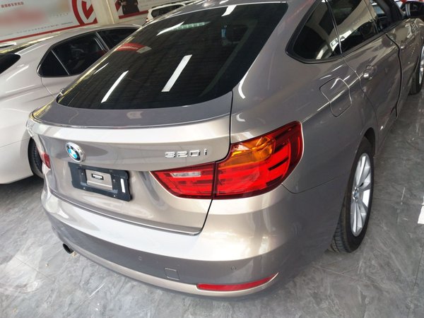 BMW 3 Series 2016, 142200 км, за 12036 USD