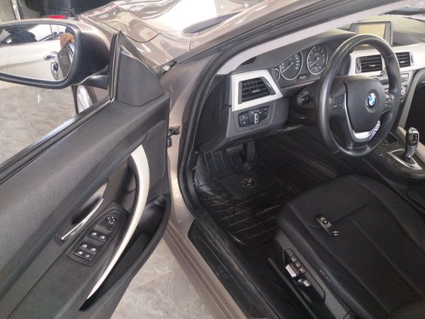 BMW 3 Series 2016, 142200 км, за 12036 USD - фото 19