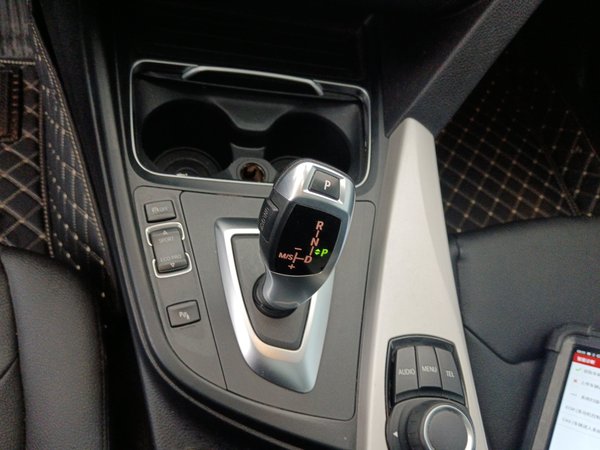 BMW 3 Series 2017, 124900 км, за 12805 USD - фото 15