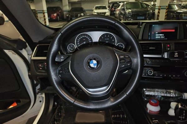 BMW 3 Series GT 2018, 156900 км, за 12751 USD - фото 9