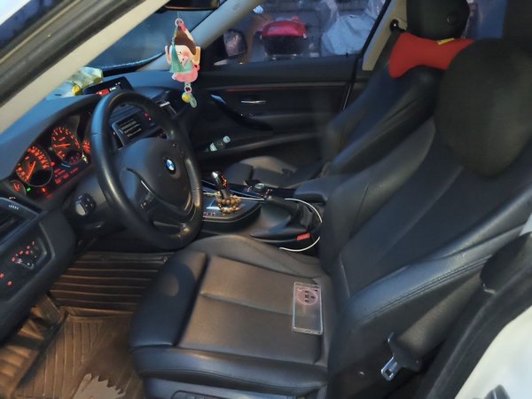BMW 3 Series GT 2018, 81600 км, за 14080 USD - фото 16