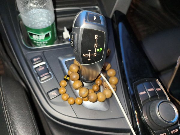 BMW 3 Series GT 2018, 81600 км, за 14080 USD - фото 15